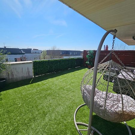 Stylish Rooftop Avec Terrasse A 2Pas De Disney Paris Montevrain Exterior photo